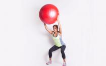 Лучшие упражнения на мяче для похудения живота и боков Самые эффективные упражнения на фитболе